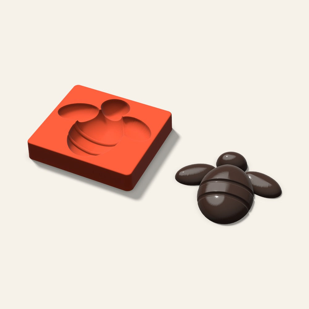 Giant Bee Mold, 6 Inch, 3D render