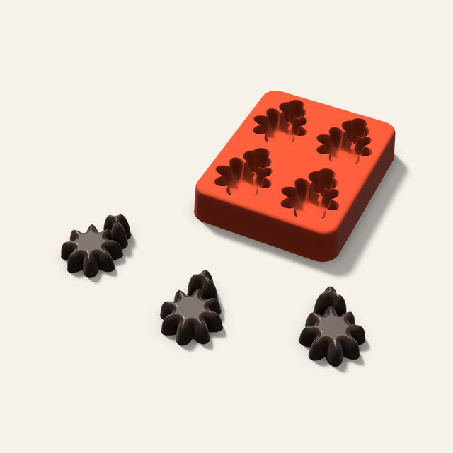 Holly Chocolate Mold, 1.5 Inch, 4 Cavity, 3D render