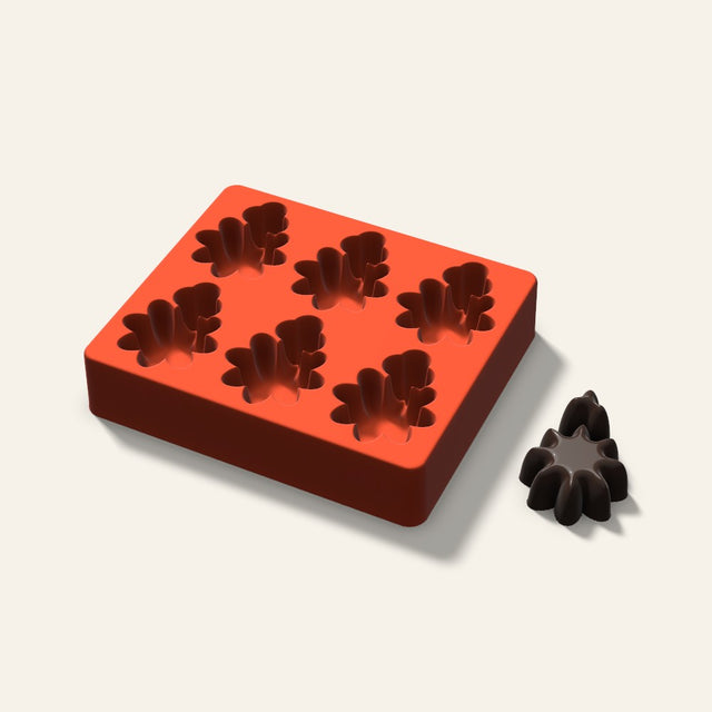 Holly Mini Cake Mold, 2.5 Inch, 6 Cavity, 3D render