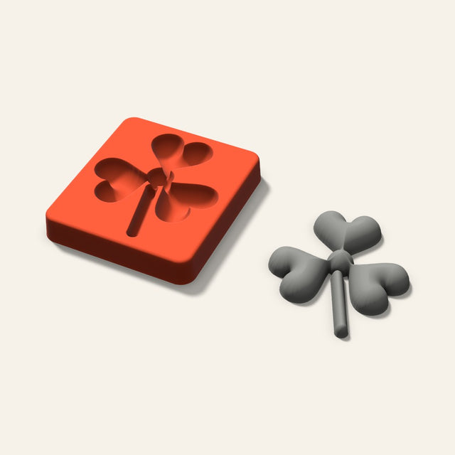 Shamrock Plaster Ornament Mold, 3.5 Inch, 3D render