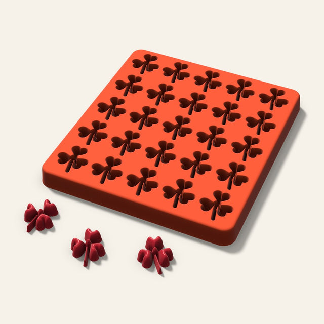 Shamrock Candy Mold, 1 Inch, 25 Cavity, 3D render